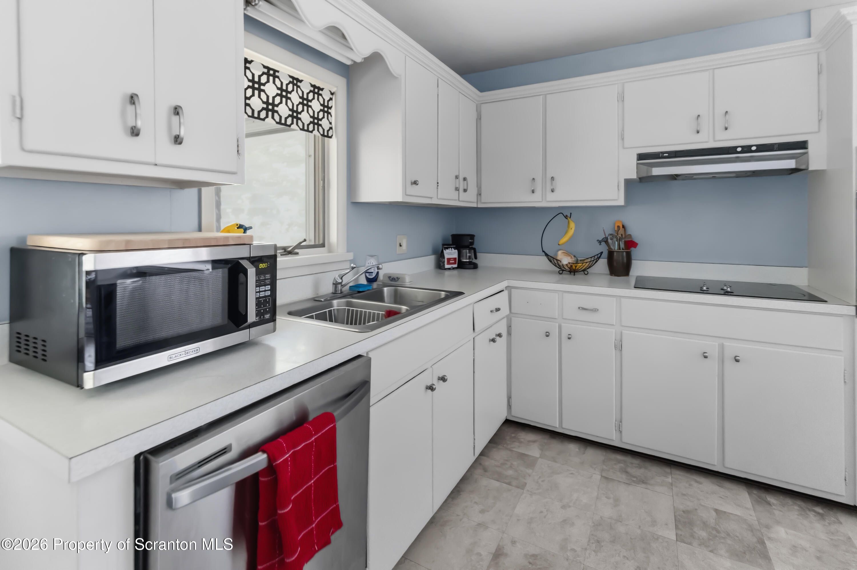 926 Grandview Street Scranton, PA 18509 - Photo 16 of 46 IMG_3892