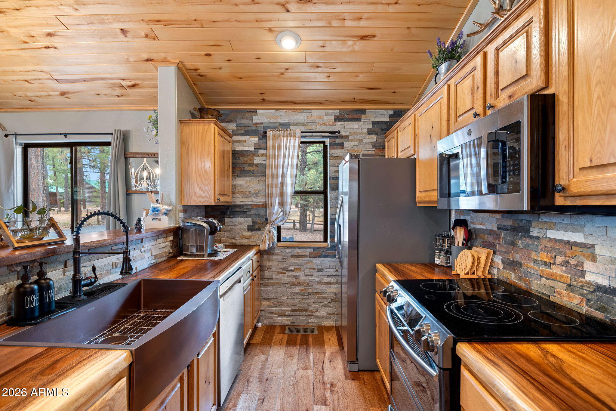 2722 High Pine Loop Overgaard, AZ 85933 - Photo 11 of 29 2722HighPineLoop-Overgaard-AZ-12