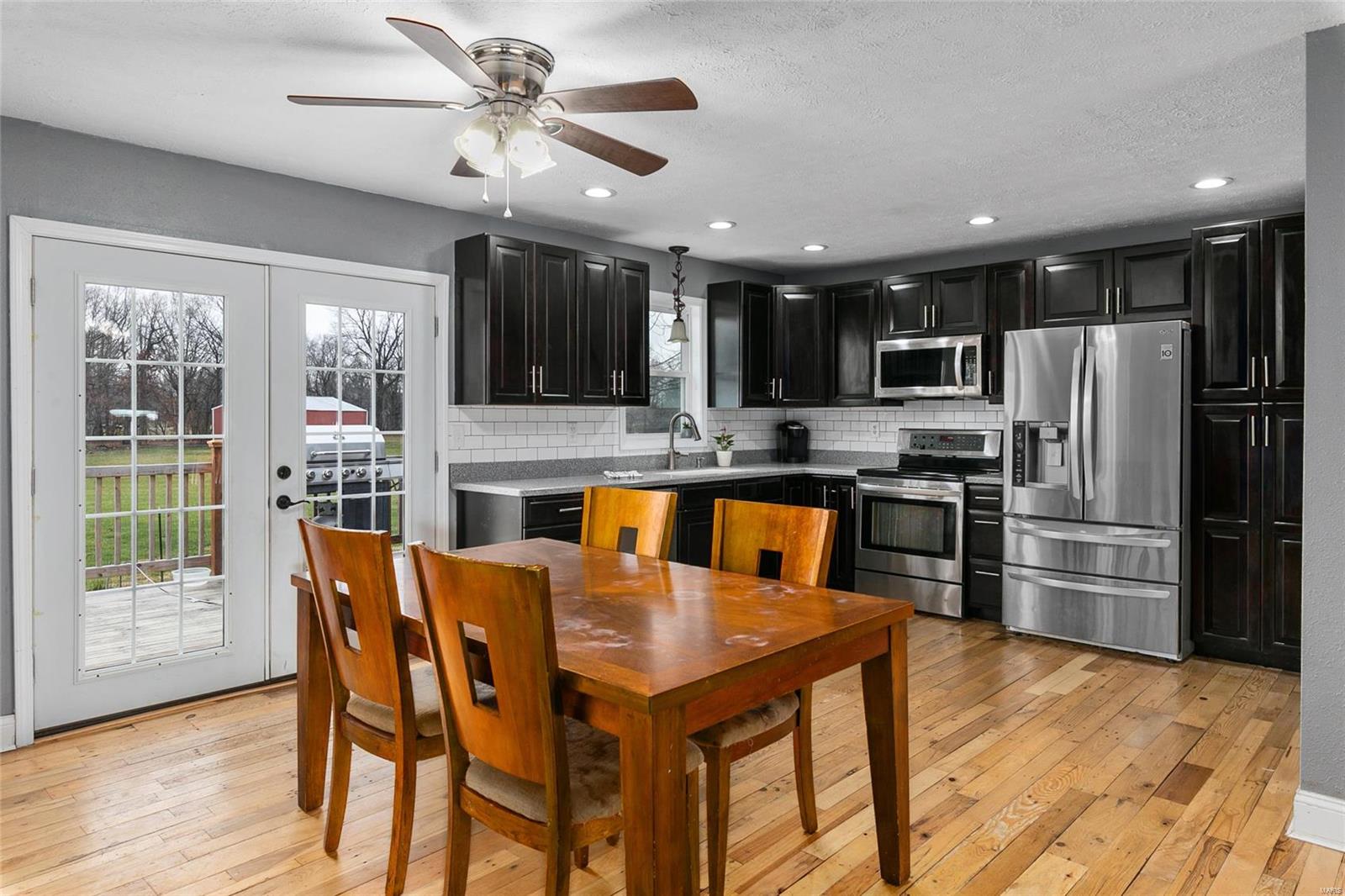 2336 Seiler Road Alton, IL 62002 - Photo 6 of 26