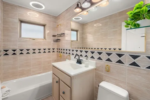 $689,000 | 90 Harnden Avenue, Unit 90, Watertown, MA 02472