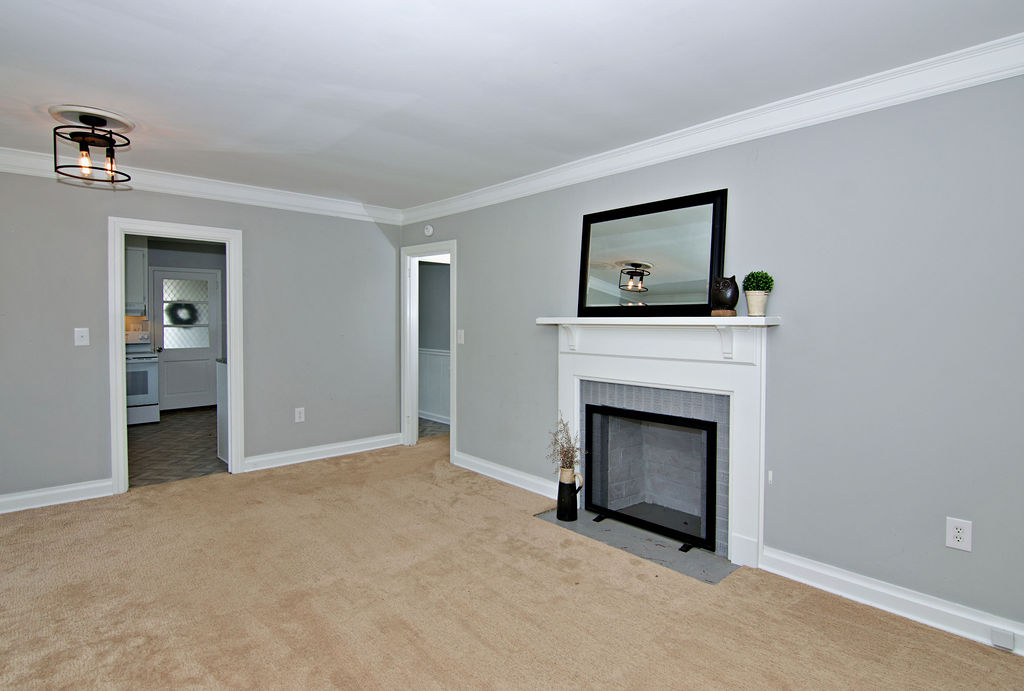 3303 Dixon Road Anderson, SC 29625 - Photo 4 of 31