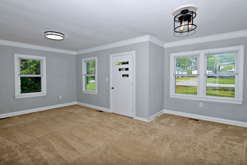 3303 Dixon Road Anderson, SC 29625 - Photo 6 of 31