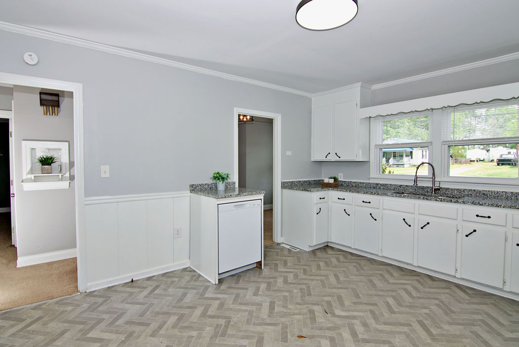 3303 Dixon Road Anderson, SC 29625 - Photo 10 of 31