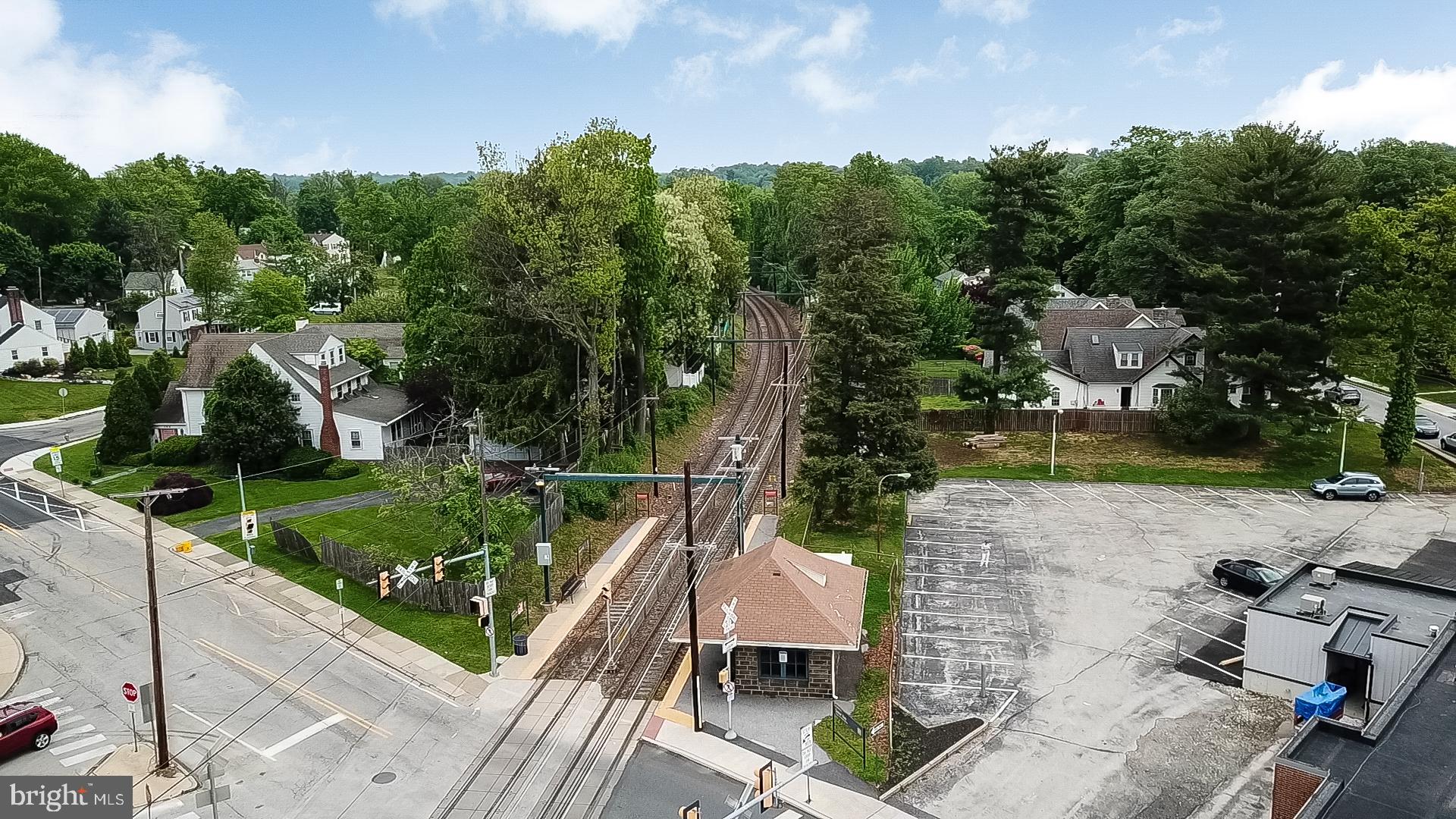 414 Stanfield Road Springfield, PA 19064 - Photo 49 of 51 a view of a garden with houses
