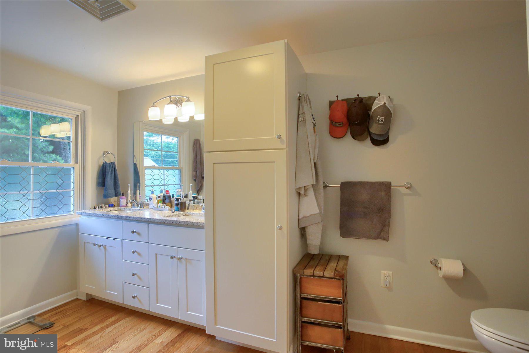 10 East Ridge Street Carlisle, PA 17013 - Photo 30 of 47 Primary Bathroom