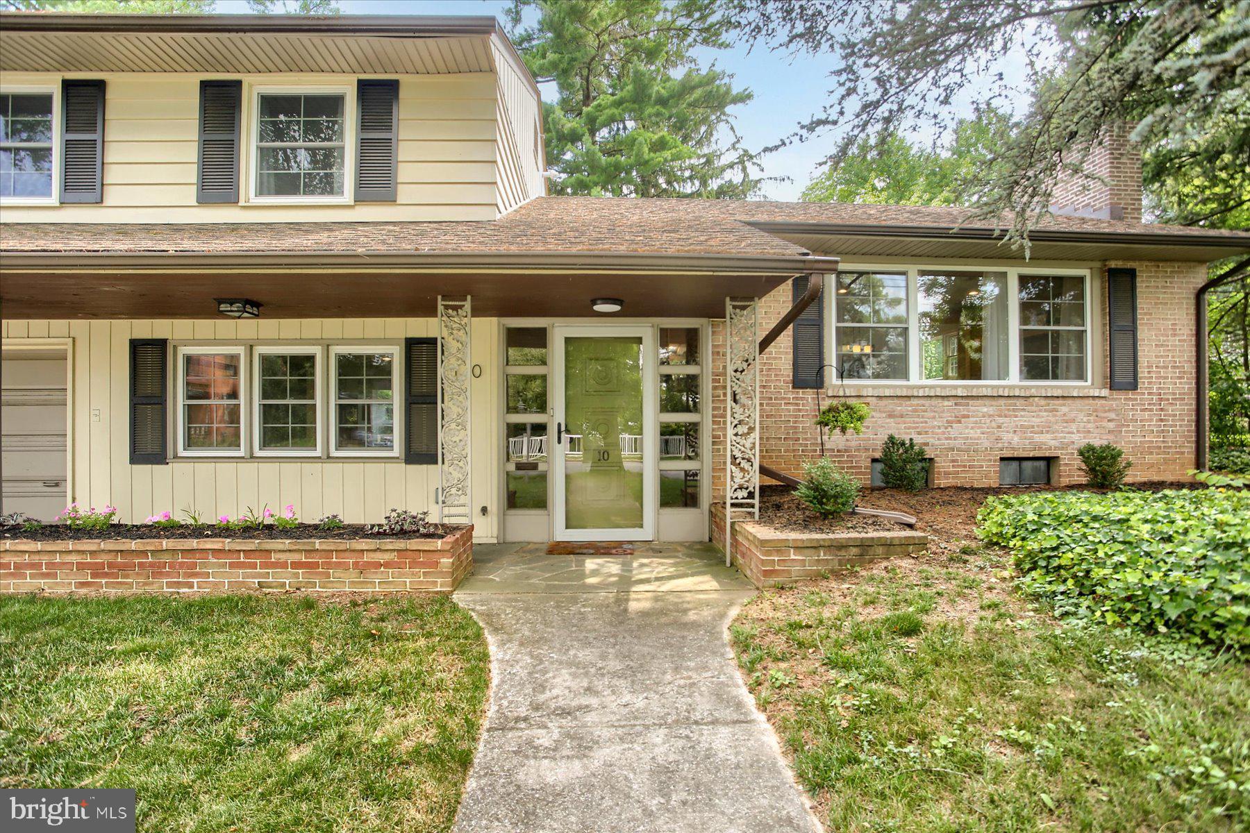 10 East Ridge Street Carlisle, PA 17013 - Photo 3 of 47 Gallery Image 3