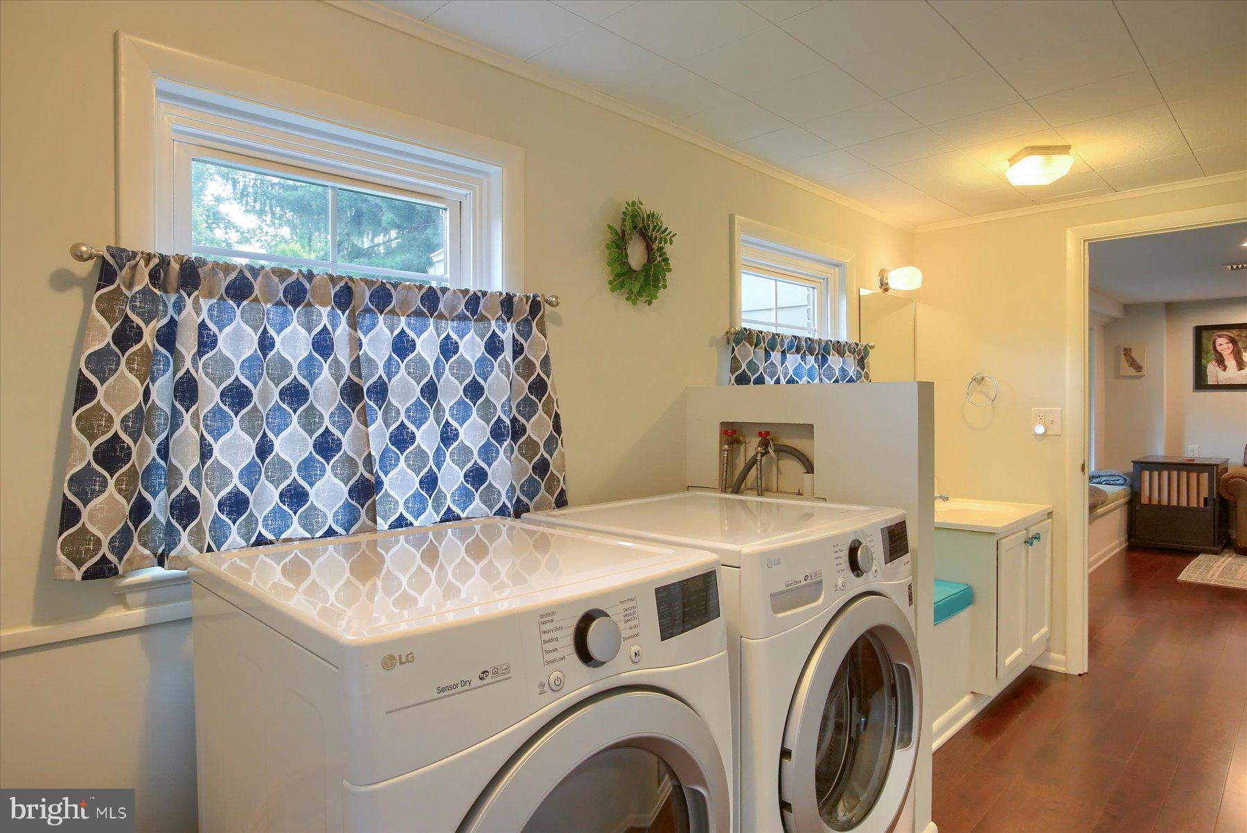 10 East Ridge Street Carlisle, PA 17013 - Photo 38 of 47 LL Laundry/Bathroom