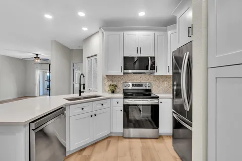 $425,000 | 4709 Southwest 13th Court, Deerfield Beach, FL 33442