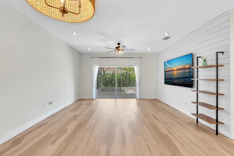 $425,000 | 4709 Southwest 13th Court, Deerfield Beach, FL 33442
