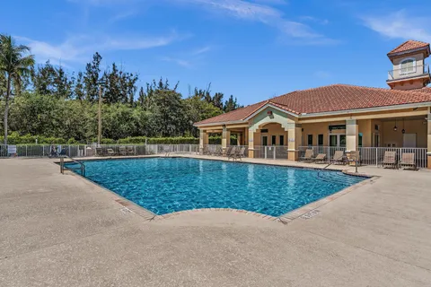 $425,000 | 4709 Southwest 13th Court, Deerfield Beach, FL 33442