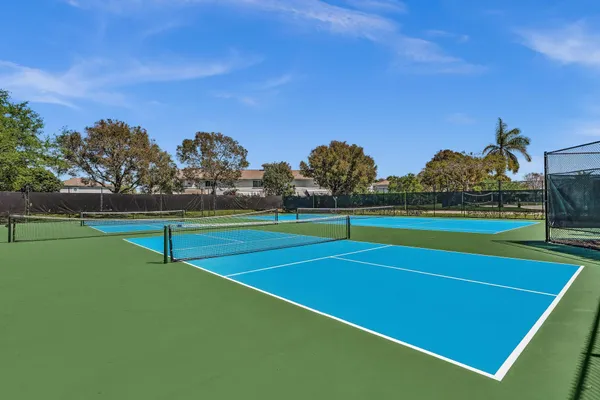 $425,000 | 4709 Southwest 13th Court, Deerfield Beach, FL 33442