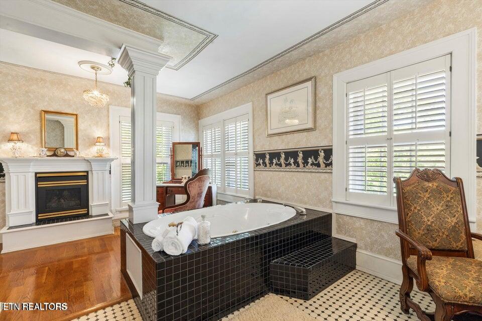 2492 River Road Loudon, TN 37774 - Photo 17 of 37 Primary Bathroom