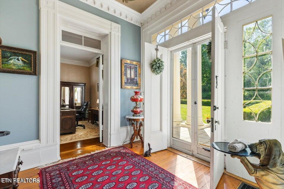 2492 River Road Loudon, TN 37774 - Photo 5 of 37 Foyer