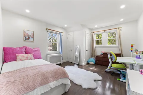 $1,396,000 | 5 Jefferson Road, Scarsdale, NY 10583