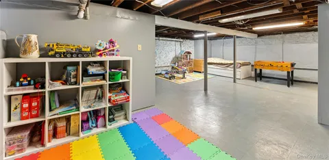 $1,396,000 | 5 Jefferson Road, Scarsdale, NY 10583