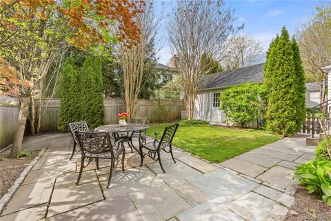 $1,396,000 | 5 Jefferson Road, Scarsdale, NY 10583