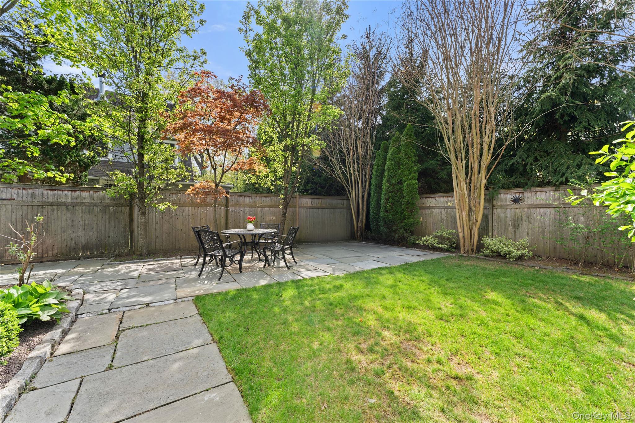 5 Jefferson Road Scarsdale, NY 10583 - Photo 19 of 23 Alternate view of the backyard.