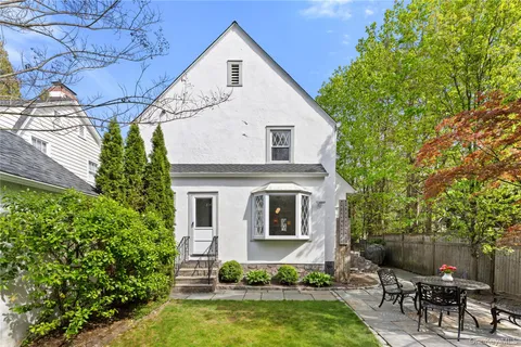 $1,396,000 | 5 Jefferson Road, Scarsdale, NY 10583