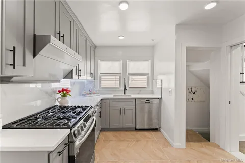 $1,396,000 | 5 Jefferson Road, Scarsdale, NY 10583