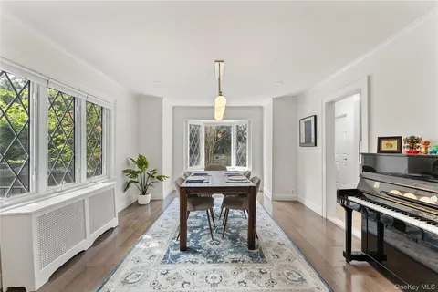 $1,396,000 | 5 Jefferson Road, Scarsdale, NY 10583