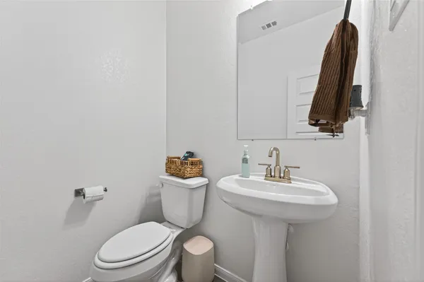 $2,700 | 32226 Cedar Crst Drive, Waller, TX 77484