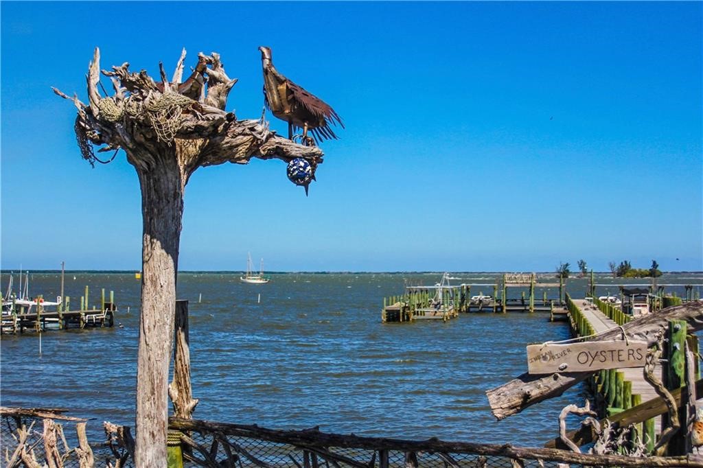 1489 Whitmore Street Sebastian, FL 32958 - Photo 16 of 24 a view of a living room