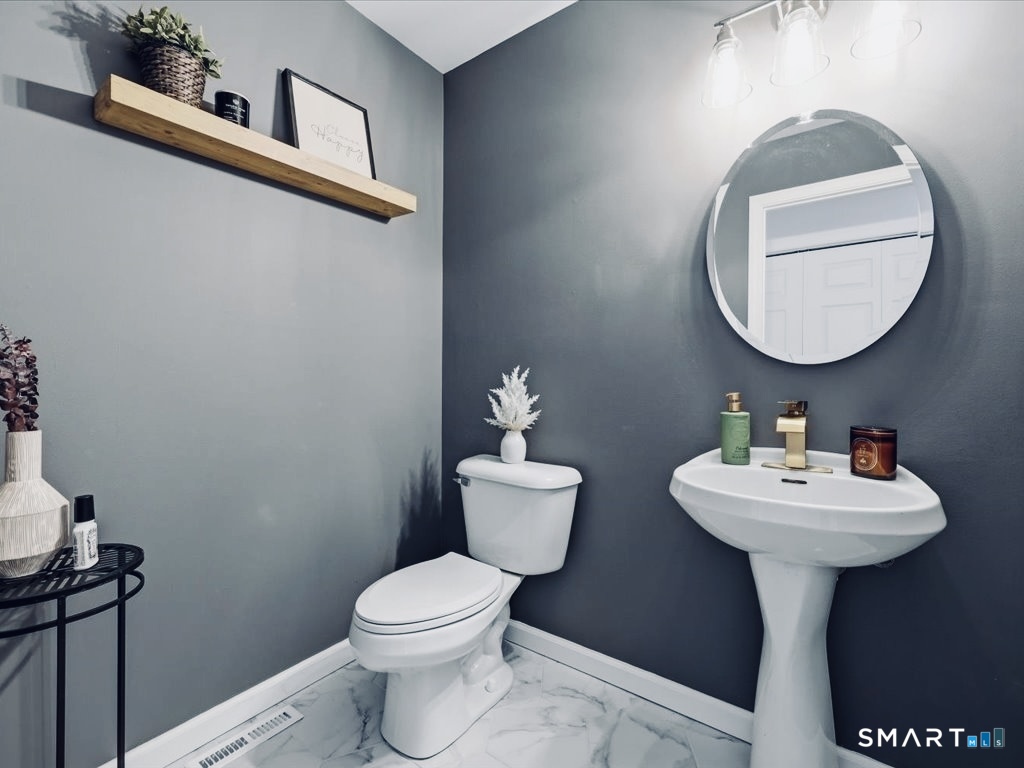 62 Copper Beech Lane, Unit 62 Portland, CT 06480 - Photo 8 of 17