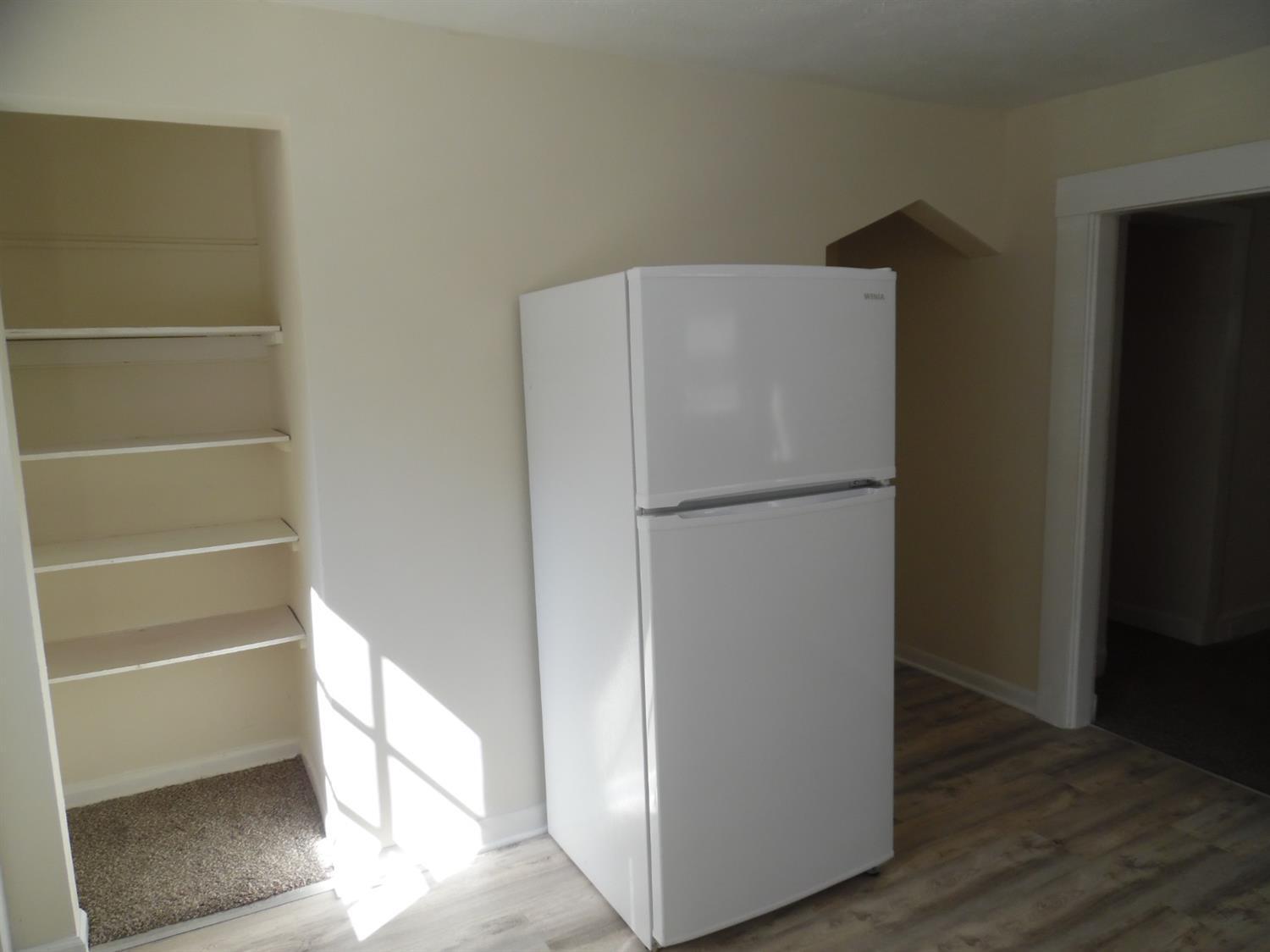 1205 Groesbeck Road Cincinnati, OH 45224 - Photo 9 of 22 Gallery Image 9