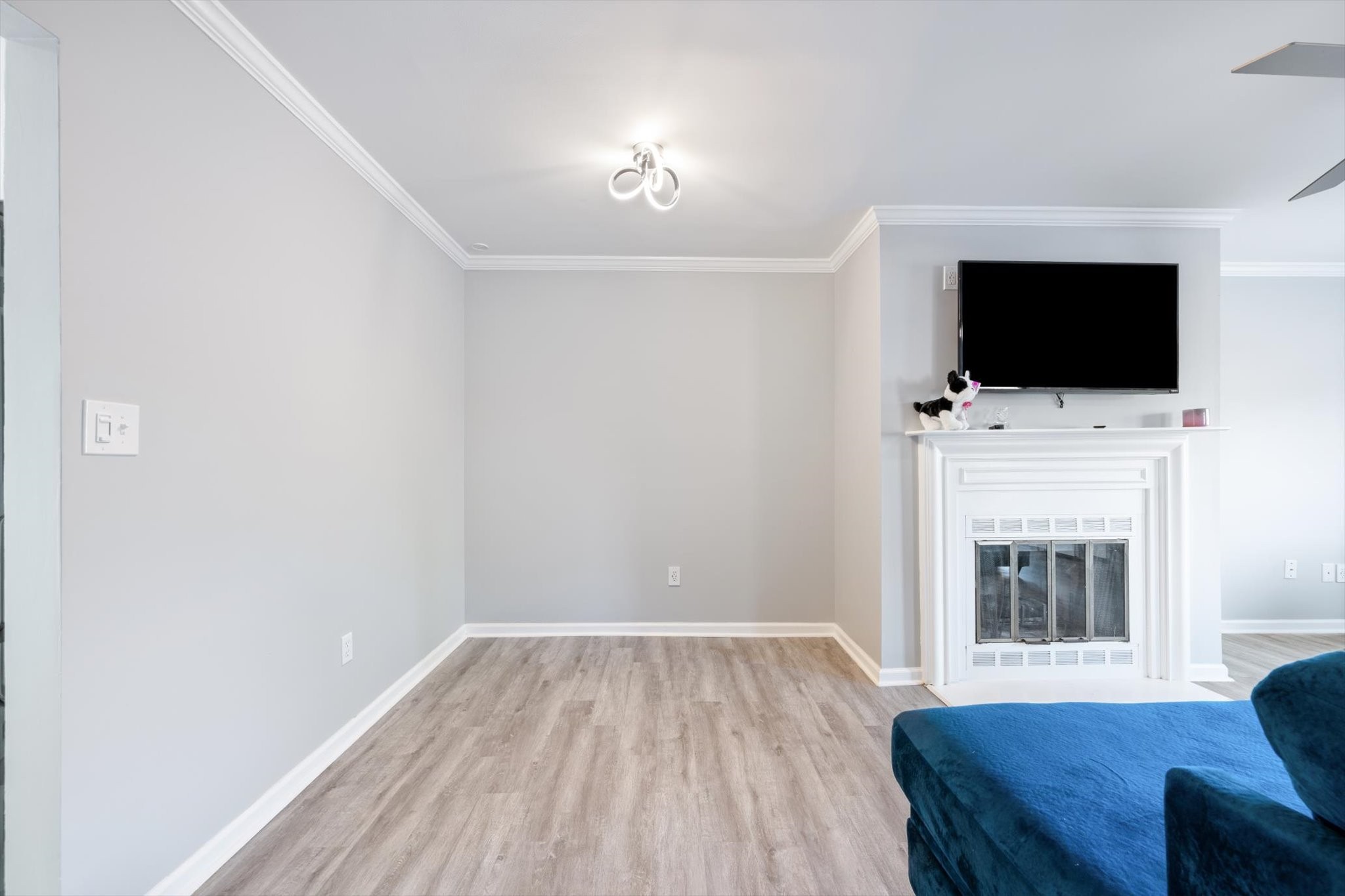 165 Ellington Place Madison, TN 37115 - Photo 8 of 26 a living room with furniture and a flat screen tv