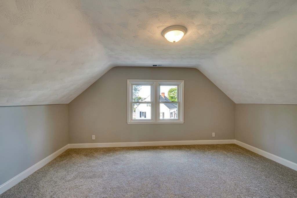 23 Hamilton Road Woburn, MA 01801 - Photo 17 of 31 Gallery Image 17