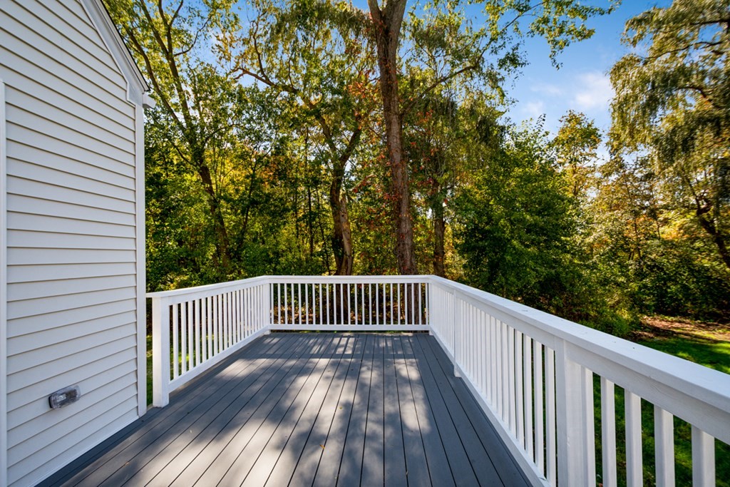23 Hamilton Road Woburn, MA 01801 - Photo 24 of 31 Gallery Image 24