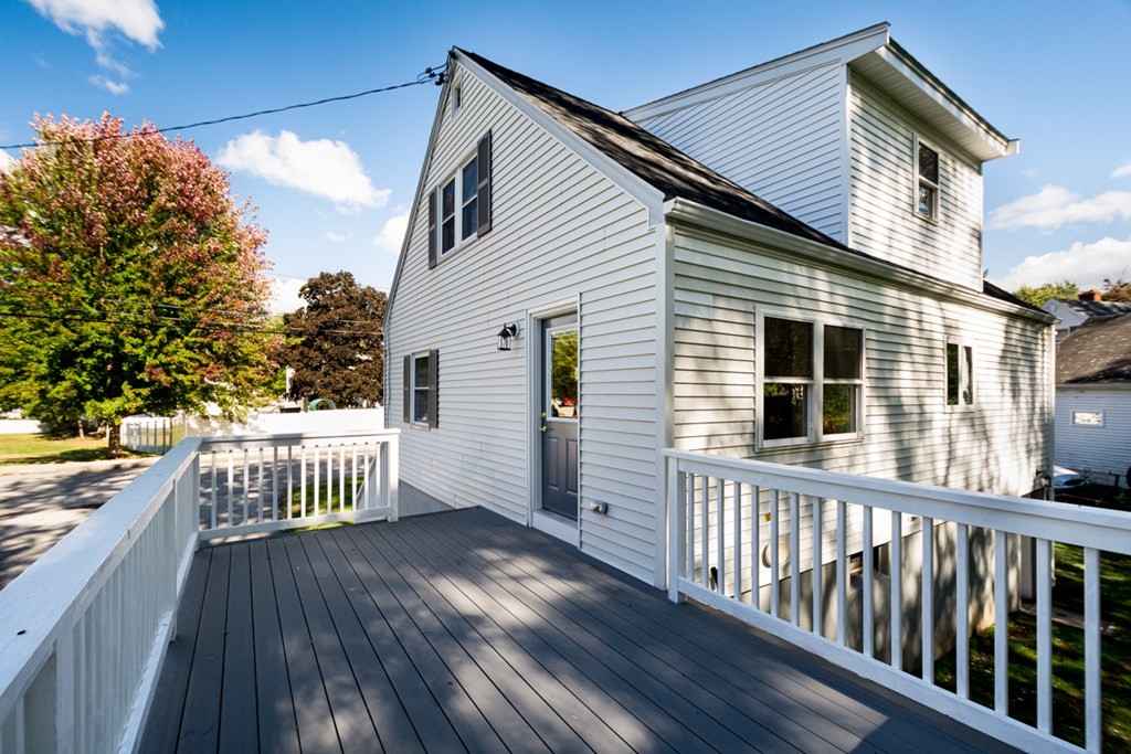 23 Hamilton Road Woburn, MA 01801 - Photo 25 of 31 Gallery Image 25