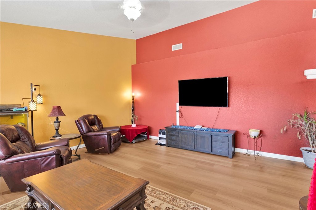 20430 Rancherias Road Apple Valley, CA 92307 - Photo 13 of 72