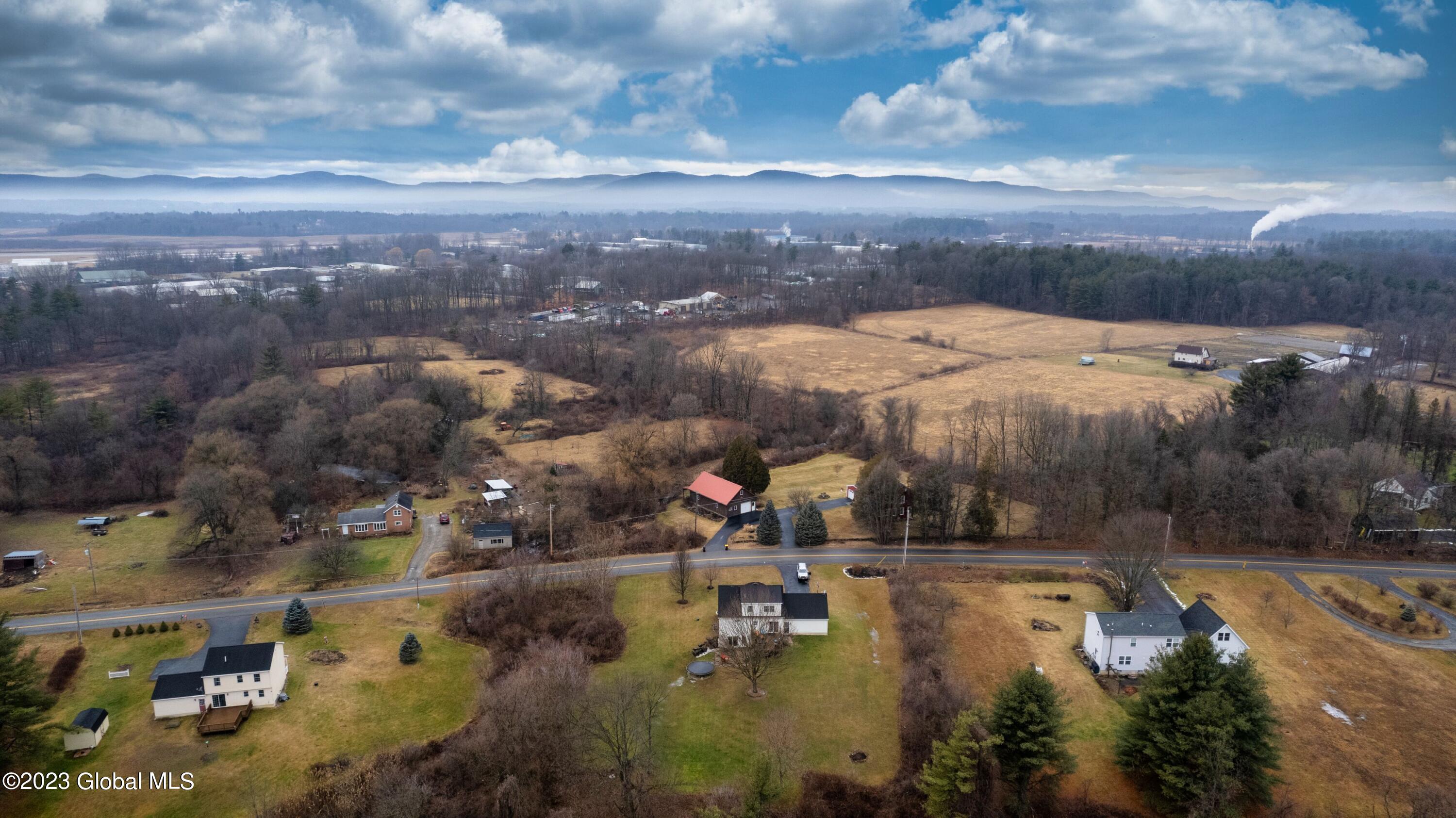 400 Dean Road Kingsbury, NY 12839 - Photo 2 of 41 1 (33)
