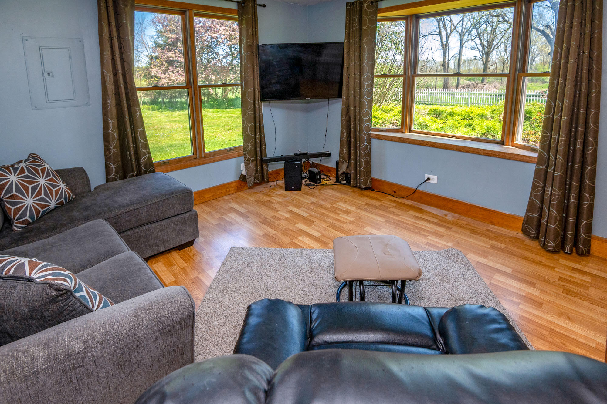 51266 Leach Road Dowagiac, MI 49047 - Photo 5 of 29 LR 3