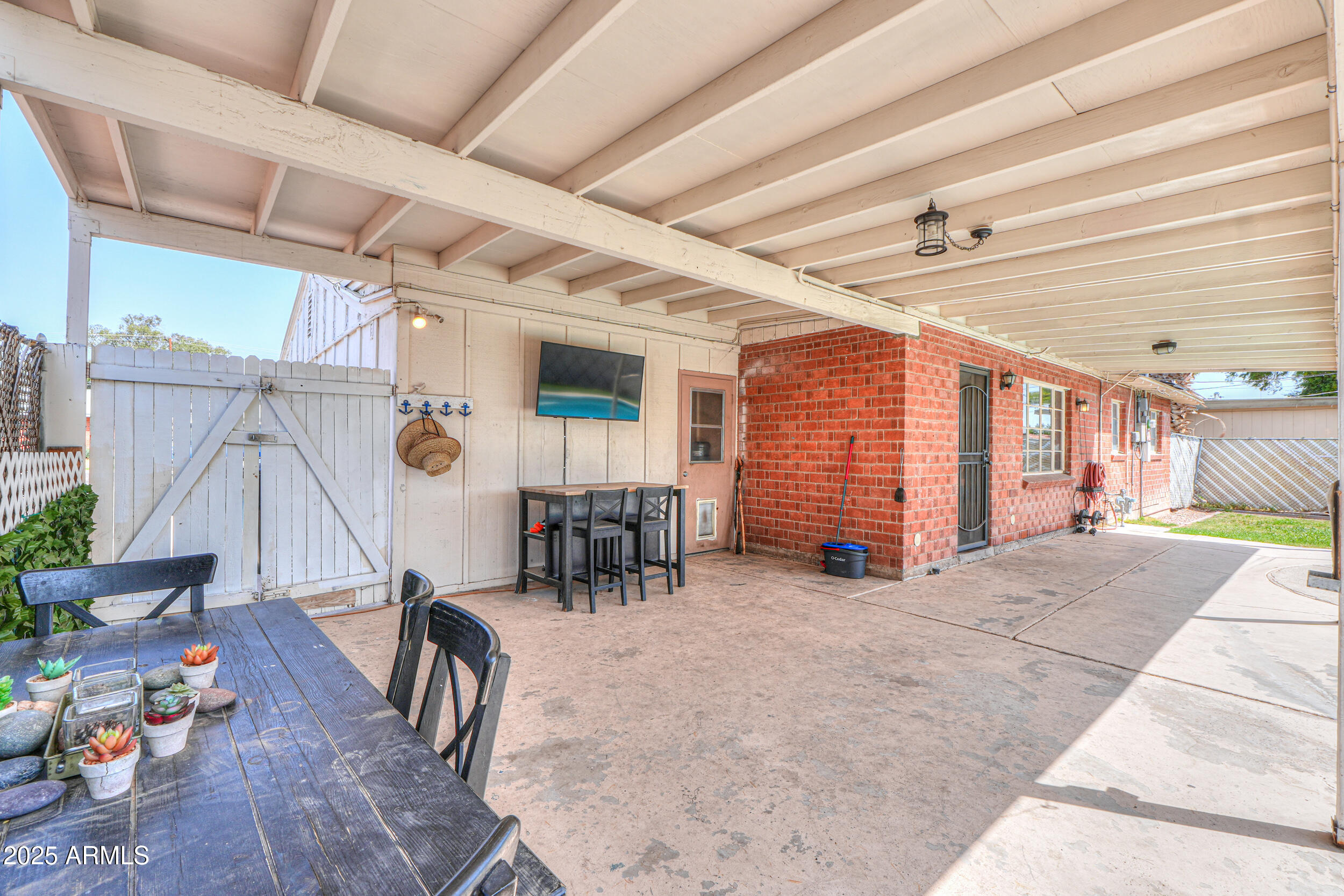 3413 West Ocotillo Road Phoenix, AZ 85017 - Photo 24 of 29 a view of a livingroom with furniture and a window
