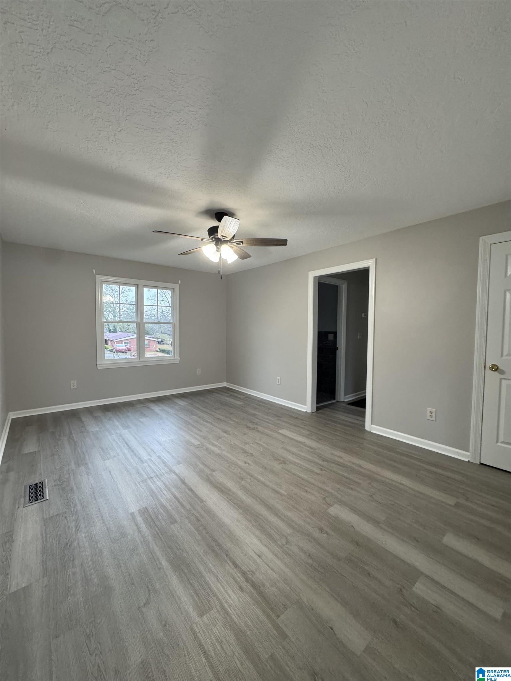 215 Thomas Street Heflin, AL 36264 - Photo 4 of 24