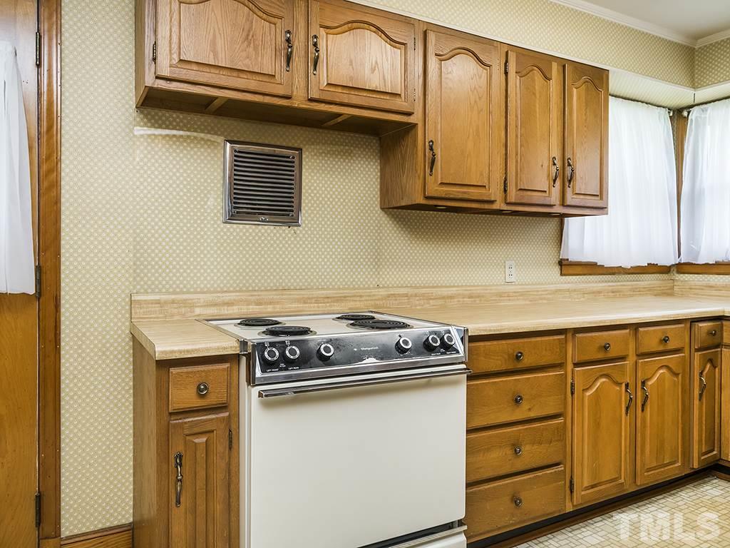 133 Friendly Road Burlington, NC 27217 - Photo 14 of 29 Gallery Image 14