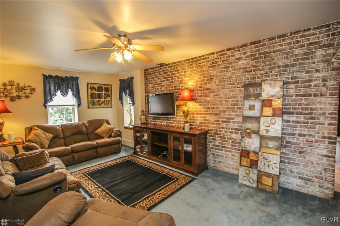 2214 Rising Sun Road Slatington, PA 18080 - Photo 13 of 36 Gallery Image 13