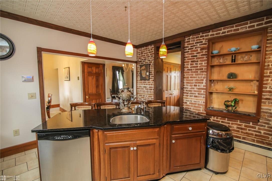 2214 Rising Sun Road Slatington, PA 18080 - Photo 9 of 36 Gallery Image 9