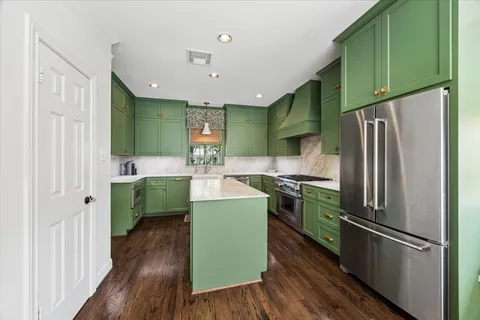 $1,500,000 | 4610 Ingersoll Street, Houston, TX 77027