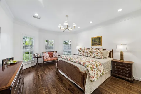 $1,500,000 | 4610 Ingersoll Street, Houston, TX 77027