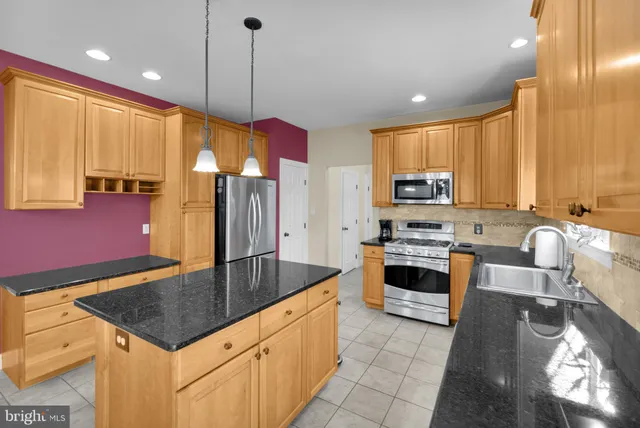 $599,000 | 2106 Ridge Way, East Greenville, PA 18041