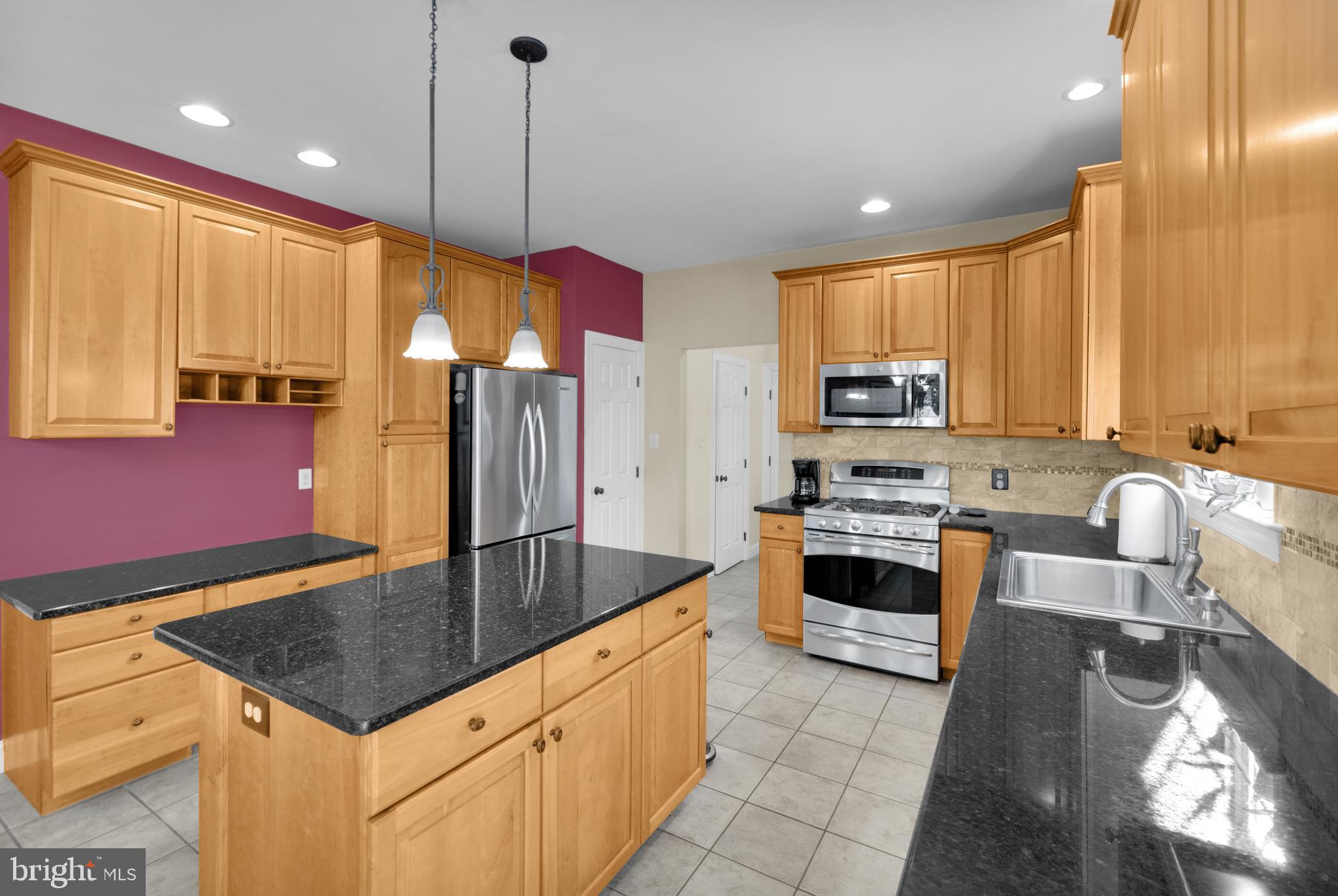 2106 Ridge Way East Greenville, PA 18041 - Photo 15 of 73