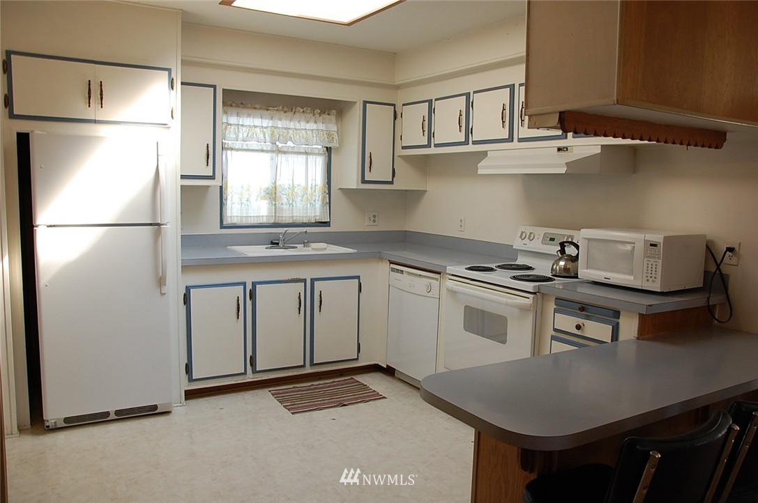 1121 244th Street Southwest, Unit 53 Bothell, WA 98021 - Photo 5 of 23