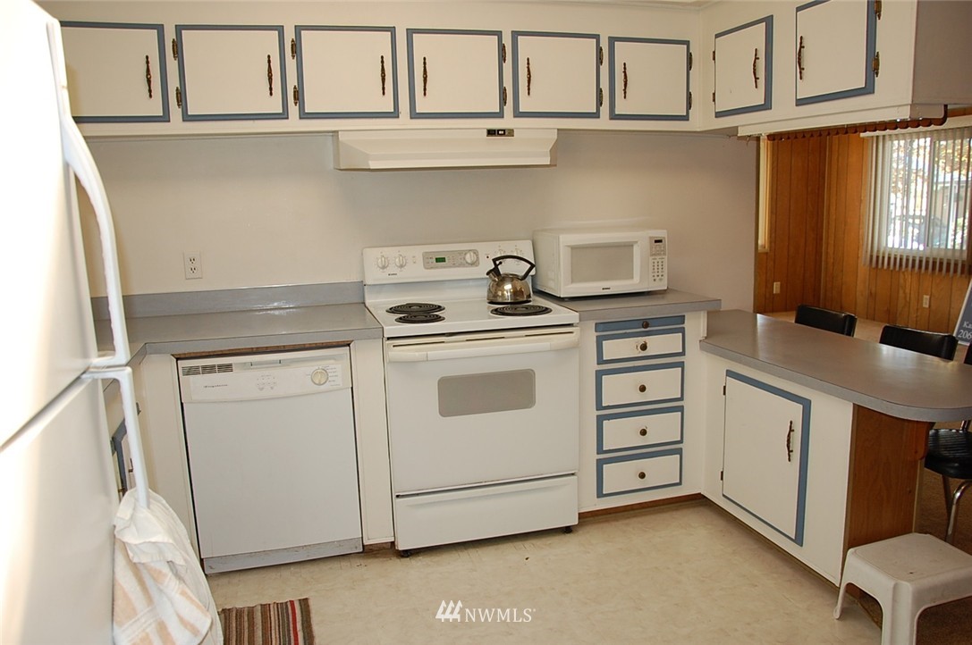 1121 244th Street Southwest, Unit 53 Bothell, WA 98021 - Photo 6 of 23