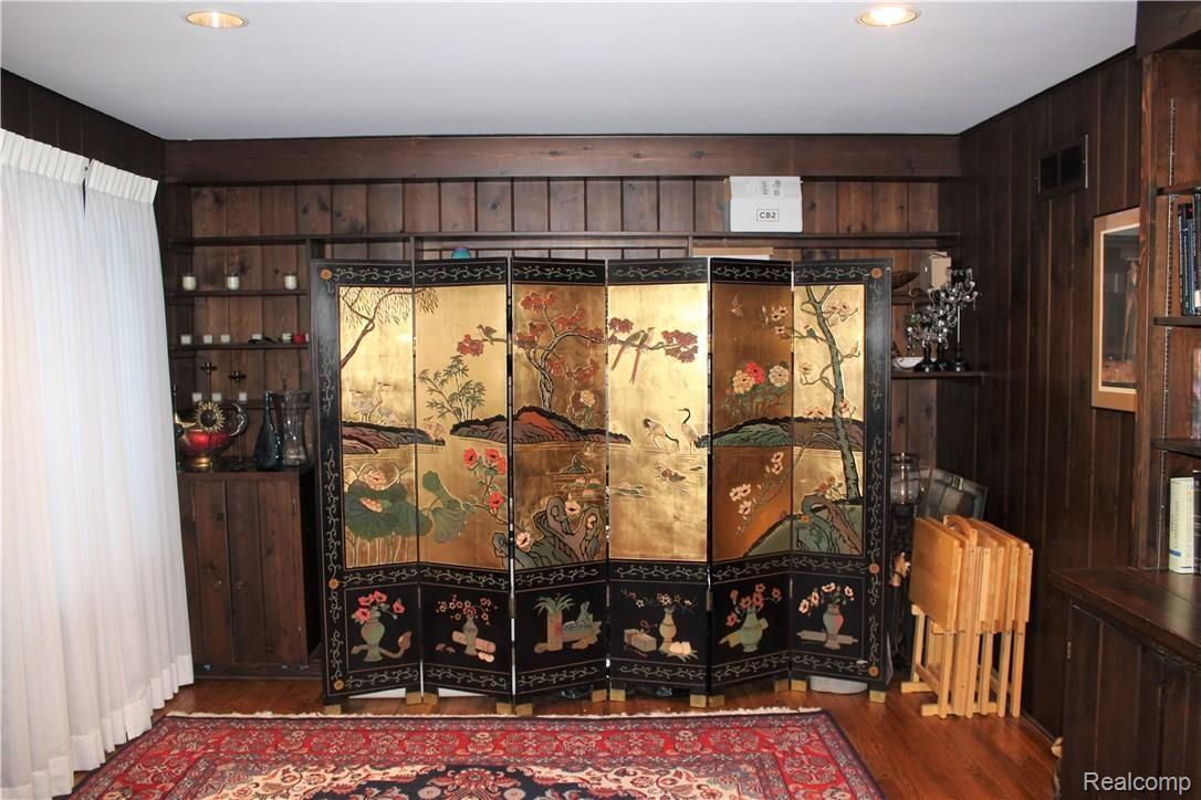 25115 Farmbrook Road Southfield, MI 48034 - Photo 41 of 62 IMG_0090.JPG