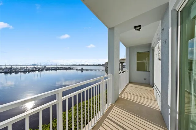 $494,900 | 675 Northwest Flagler Avenue, Unit 303, Stuart, FL 34994