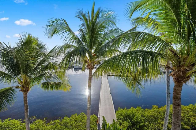 $494,900 | 675 Northwest Flagler Avenue, Unit 303, Stuart, FL 34994