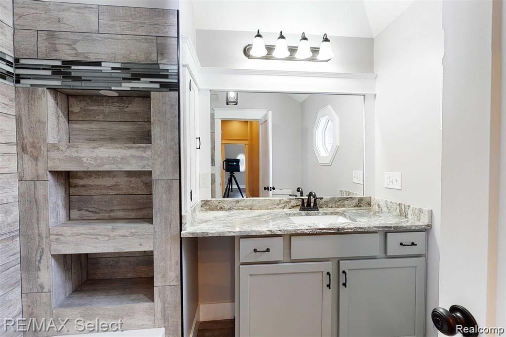 10121 Beecher Road Flushing, MI 48433 - Photo 46 of 61